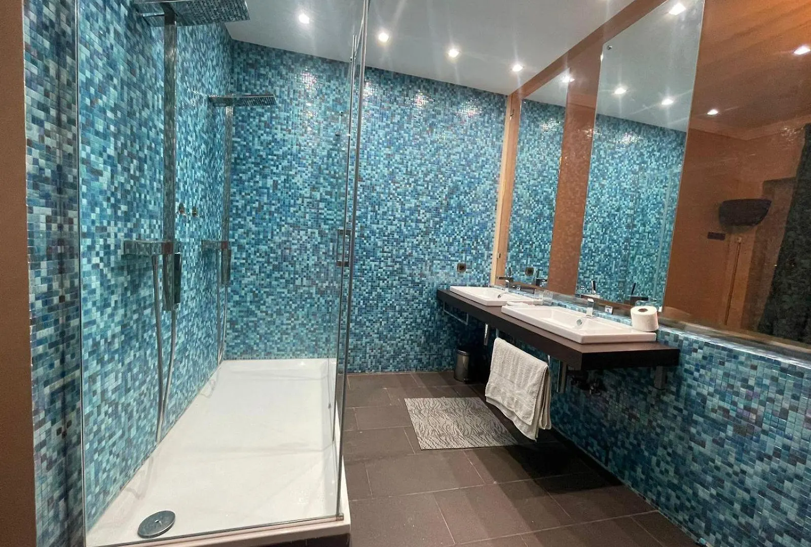 Sublime Appartement A La Marina Agadir Vue Sur Mer Et Piscine Марокко