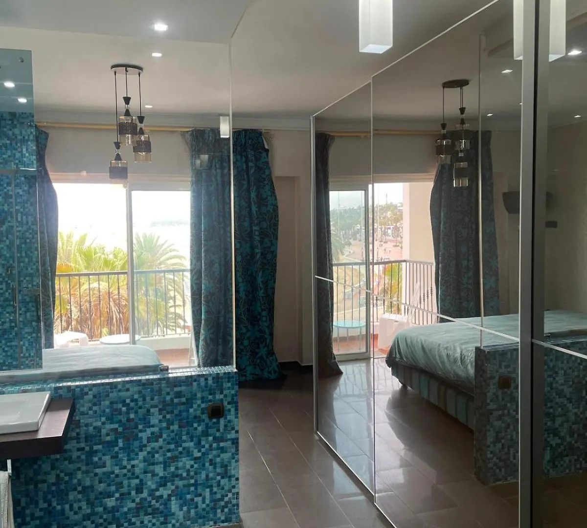 Апартаменты Sublime Appartement A La Marina Agadir Vue Sur Mer Et Piscine